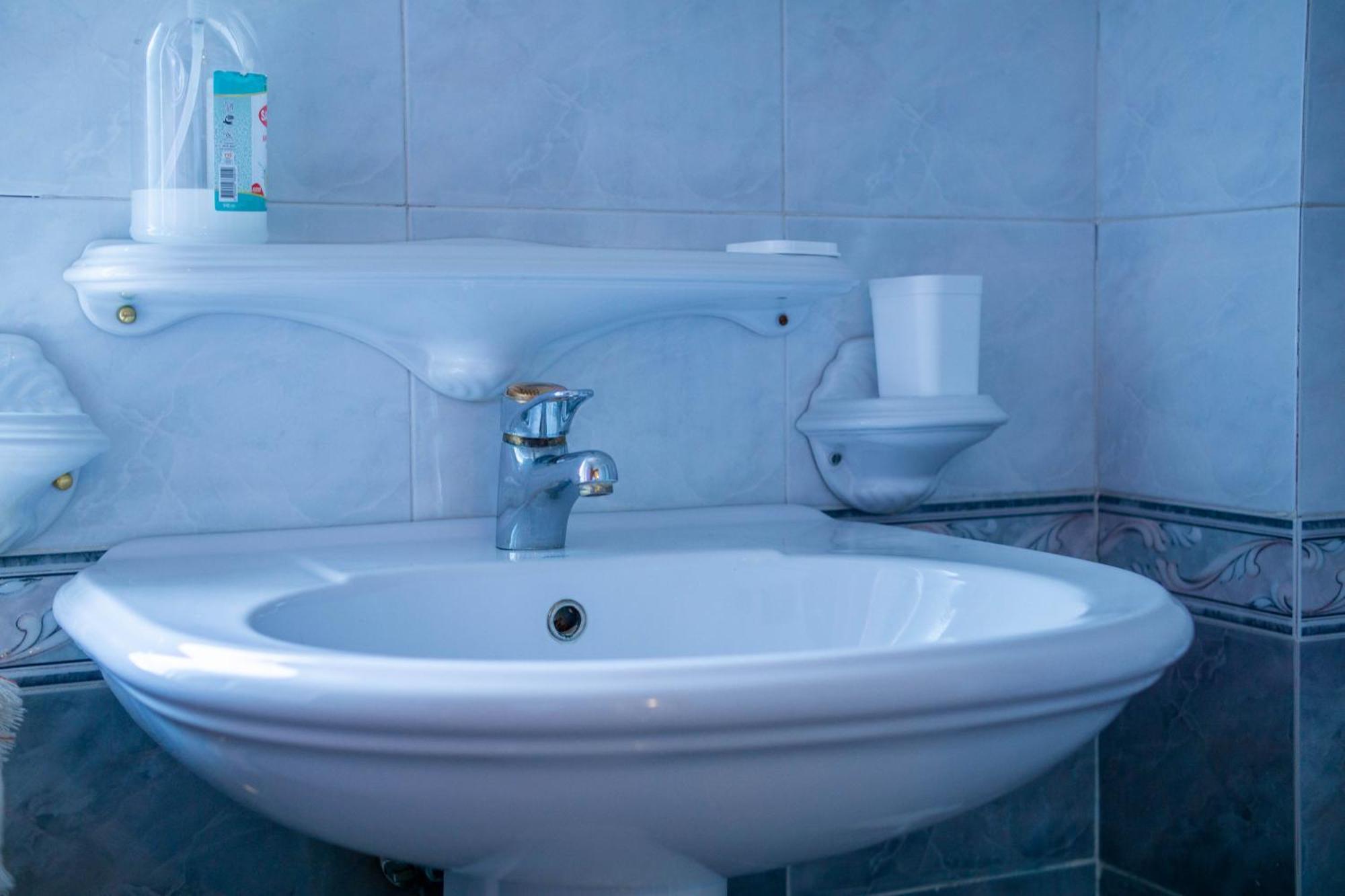 Bllok Bright Private Bedrooms With Private Bathroom On Shared Apartment ติรานา ภายนอก รูปภาพ