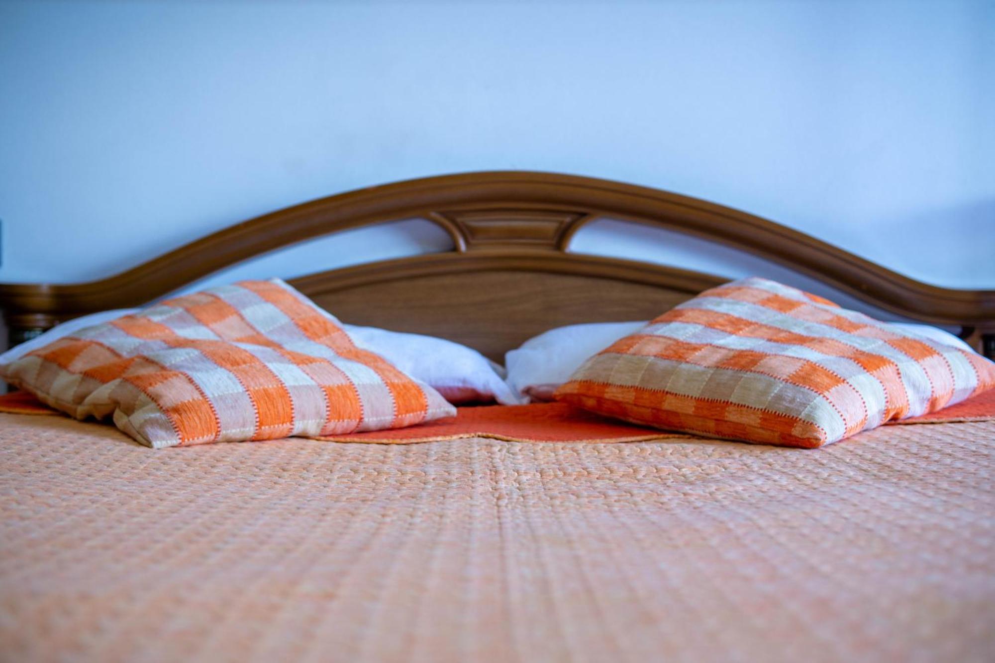 Bllok Bright Private Bedrooms With Private Bathroom On Shared Apartment ติรานา ภายนอก รูปภาพ
