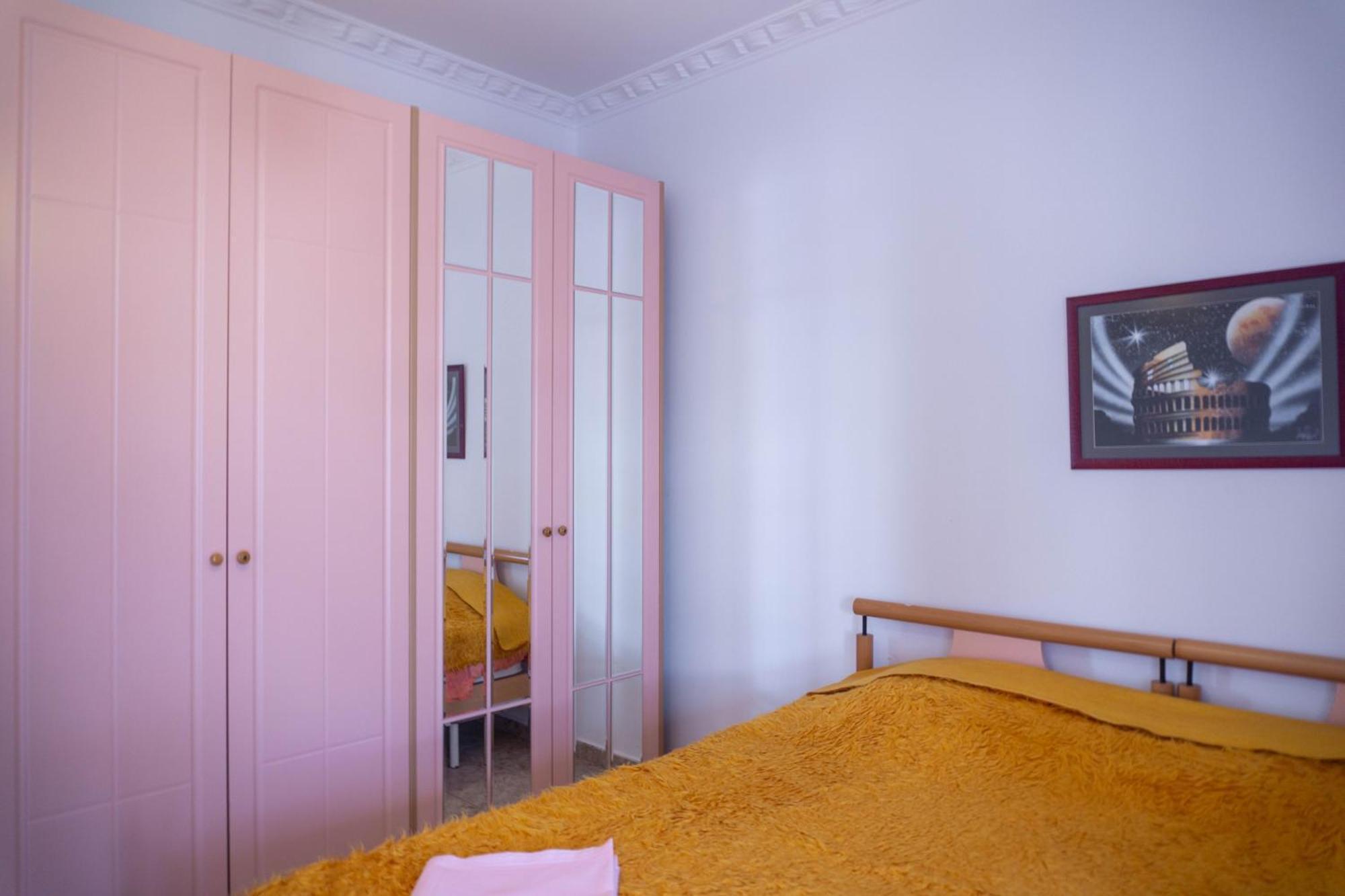 Bllok Bright Private Bedrooms With Private Bathroom On Shared Apartment ติรานา ภายนอก รูปภาพ