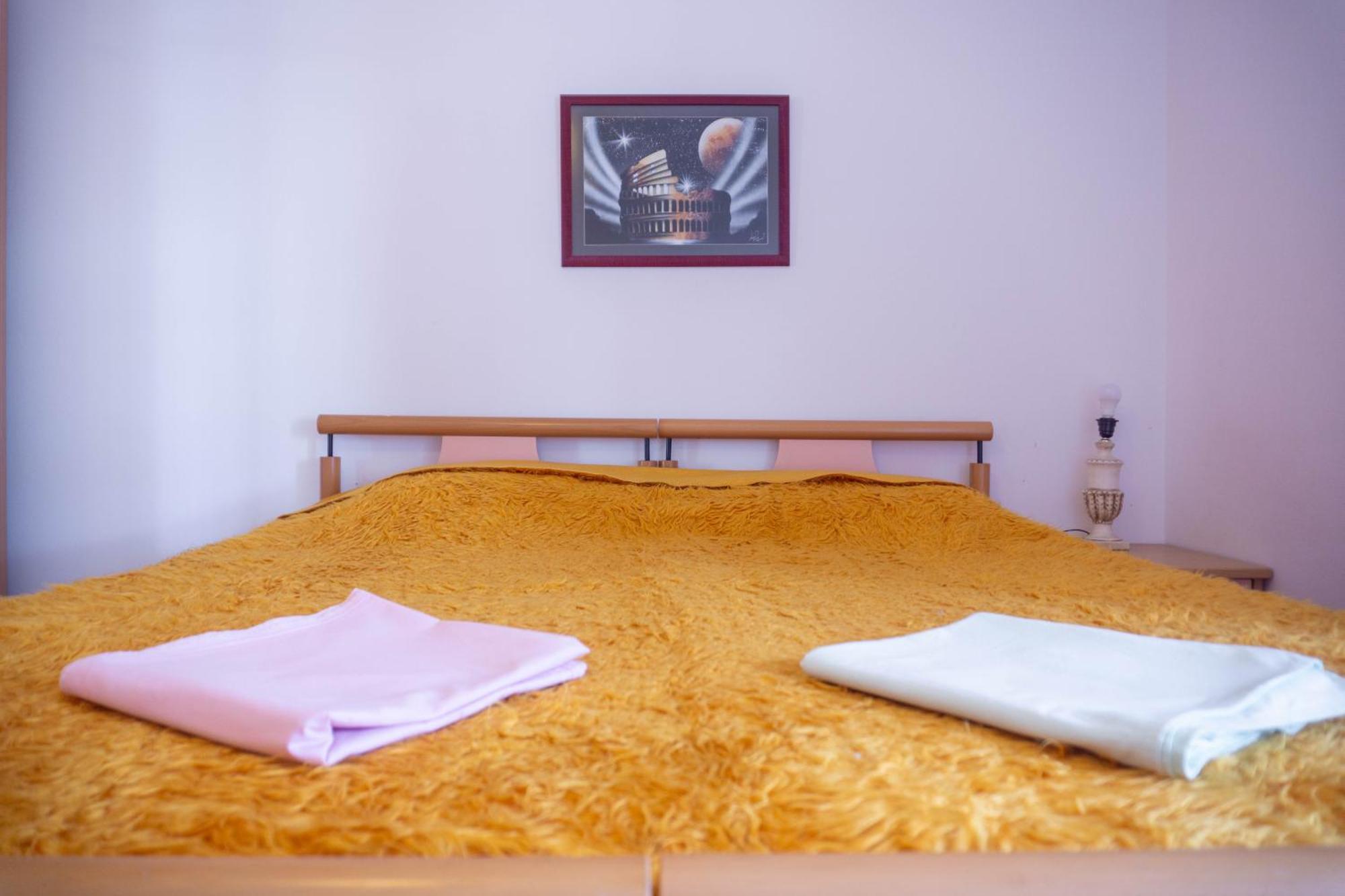 Bllok Bright Private Bedrooms With Private Bathroom On Shared Apartment ติรานา ภายนอก รูปภาพ