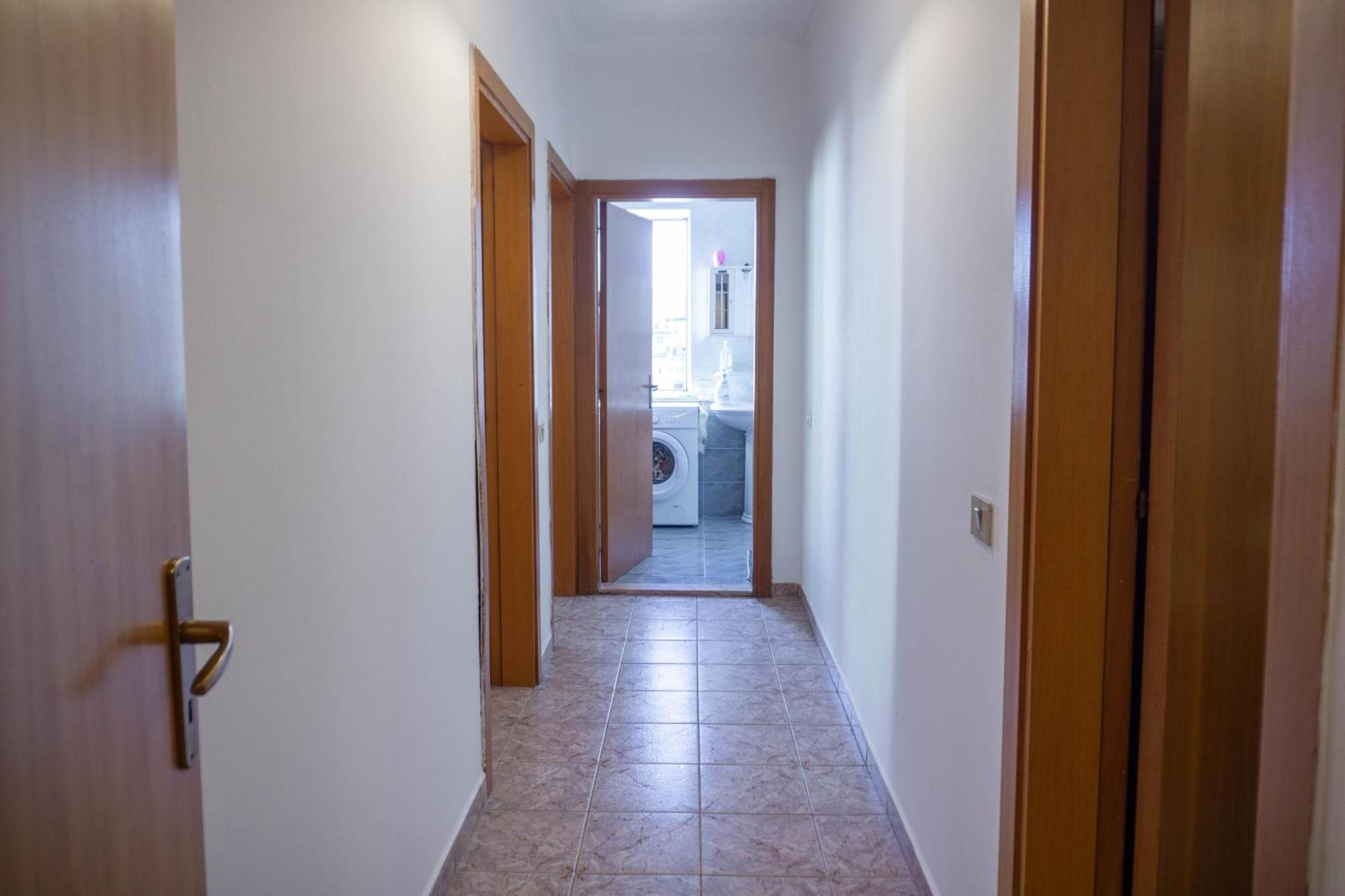 Bllok Bright Private Bedrooms With Private Bathroom On Shared Apartment ติรานา ภายนอก รูปภาพ
