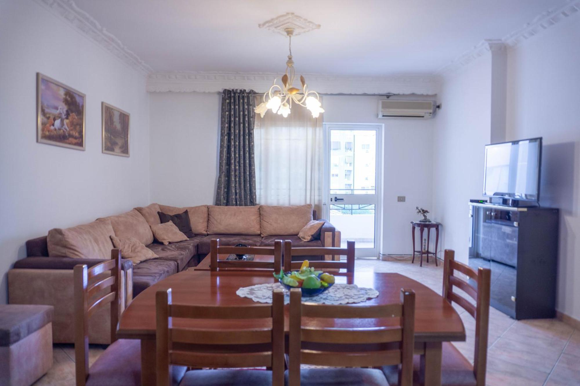 Bllok Bright Private Bedrooms With Private Bathroom On Shared Apartment ติรานา ภายนอก รูปภาพ